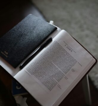 caleb-woods-SfN5KBvOpwY-unsplash